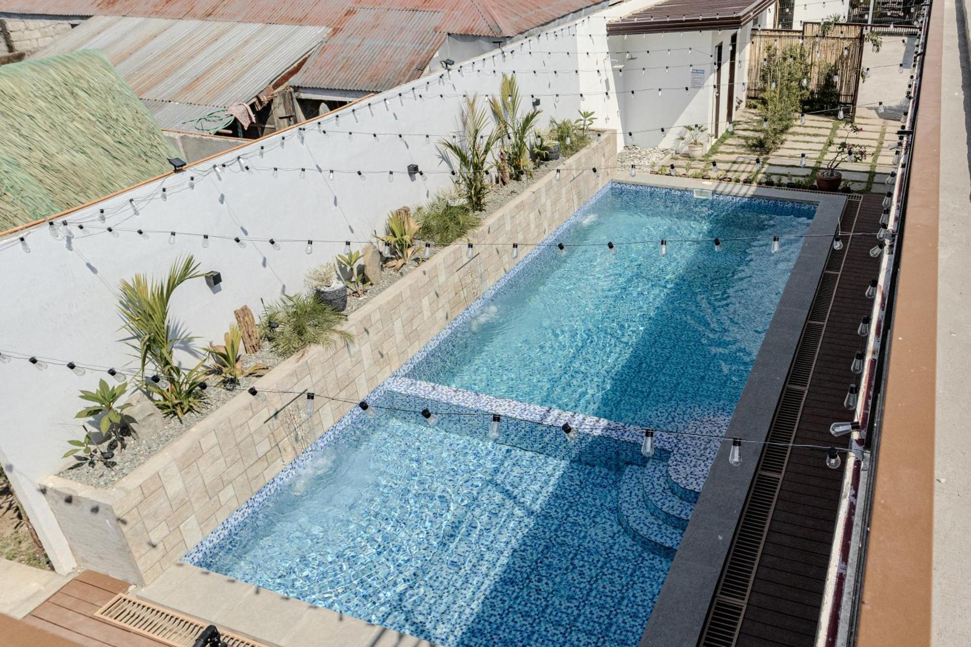 A Poolside Cafe Resort Magalang المظهر الخارجي الصورة